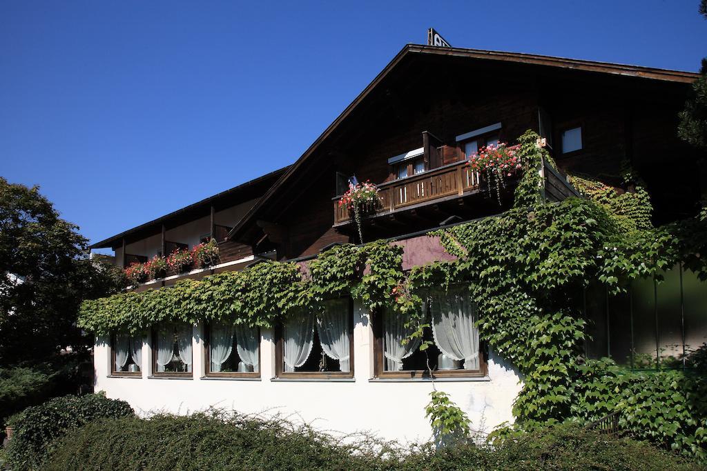 Hotel Auhof Шрунс Экстерьер фото